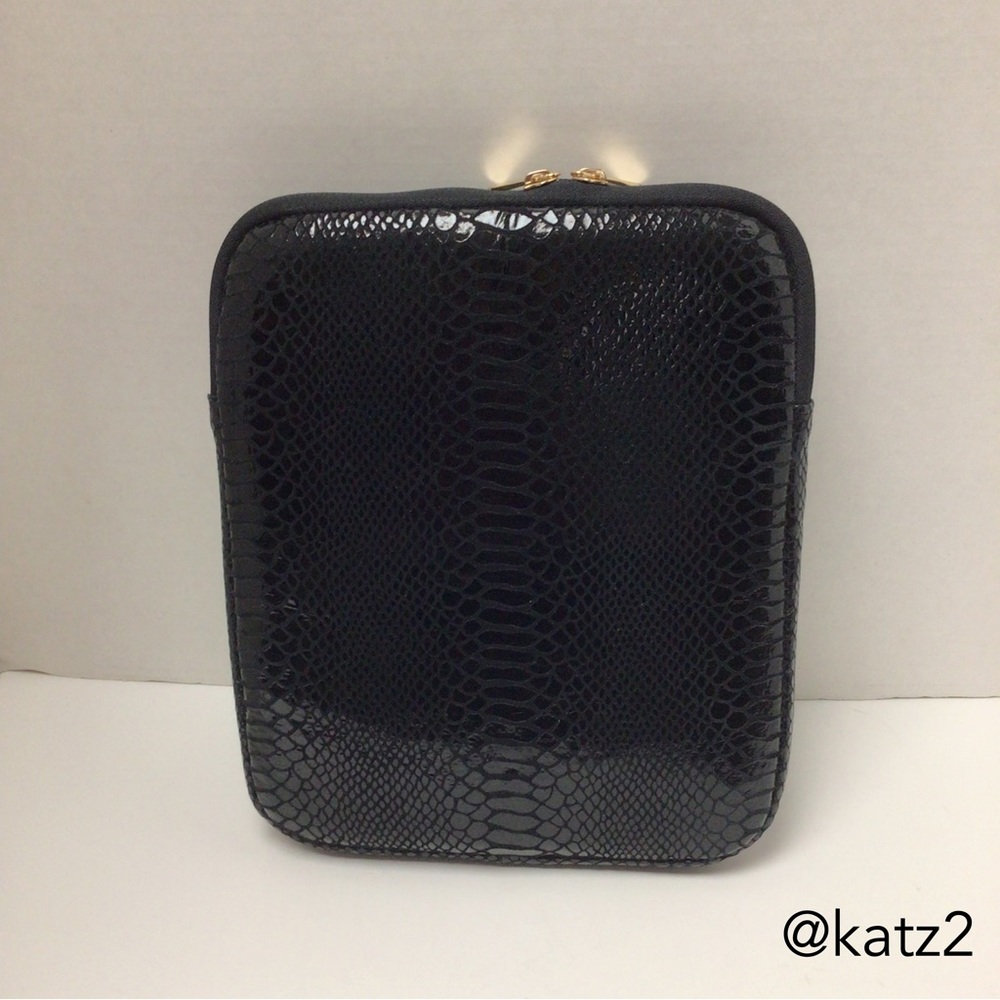 MICHAEL Michael Kors Black Reptile Print Leather Case for iPad/Kindle - Picture 2 of 6